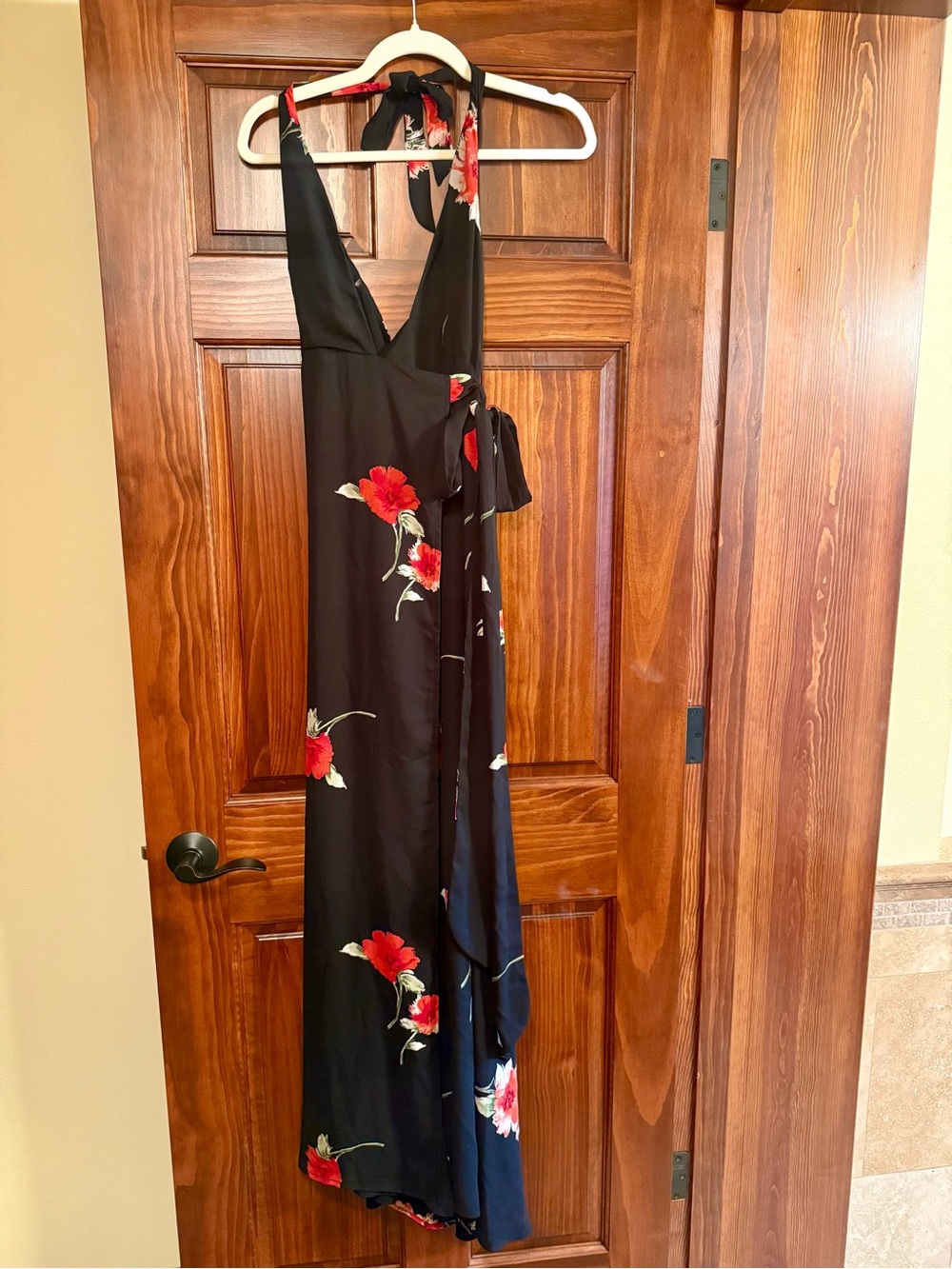 Leith Black Halter Maxi Dress with Red Floral Print - Picture 6 of 8